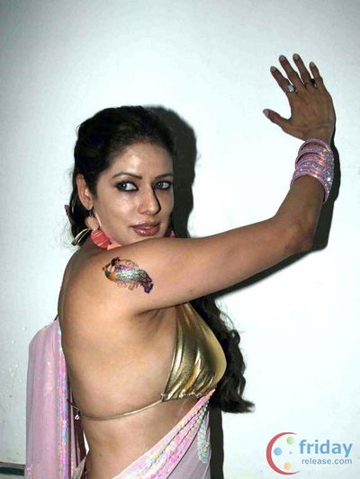Poonam Jhawer Photo