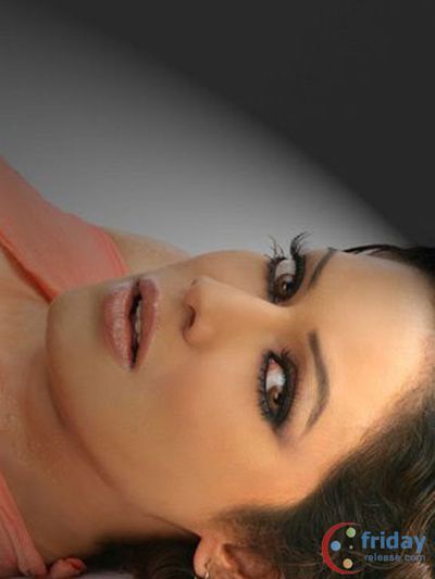 Poonam Jhawer Photo