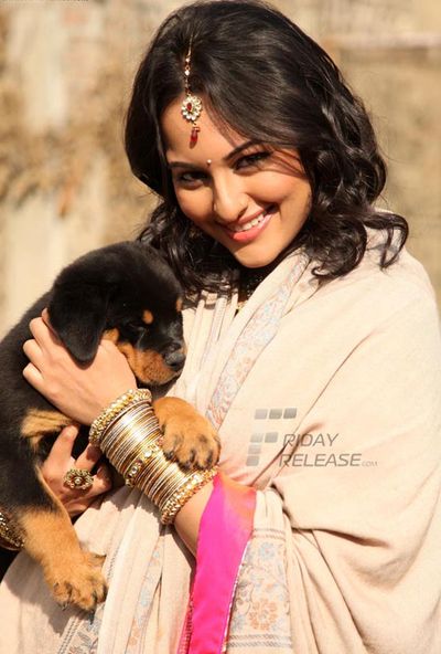 Sonakshi Sinha Photo