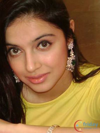 Divya Khosla Kumar Photo