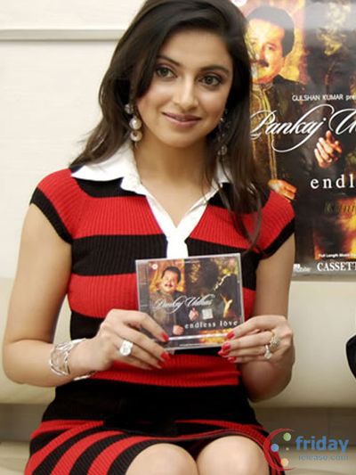 Divya Khosla Kumar Photo