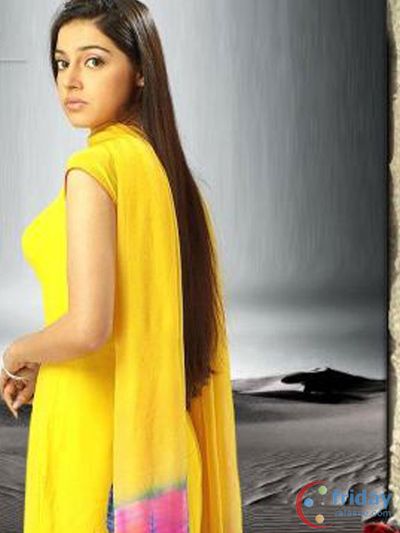 Divya Khosla Kumar Photo