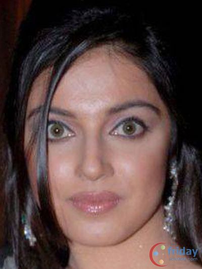 Divya Khosla Kumar Photo