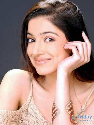 Divya Khosla Kumar Photo