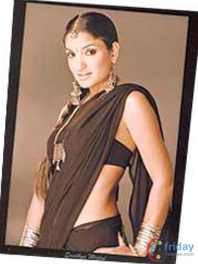 Sandhya Mridul Photo