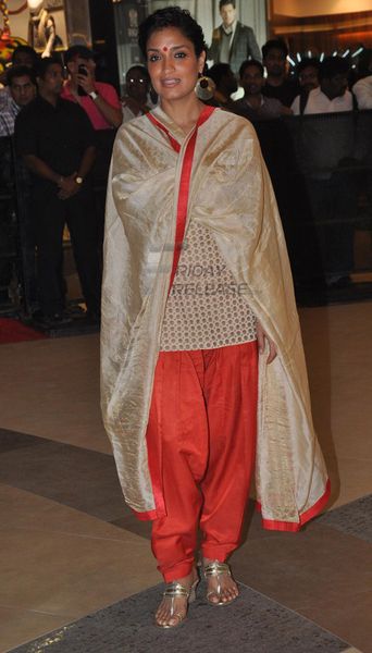 Sandhya Mridul Photo