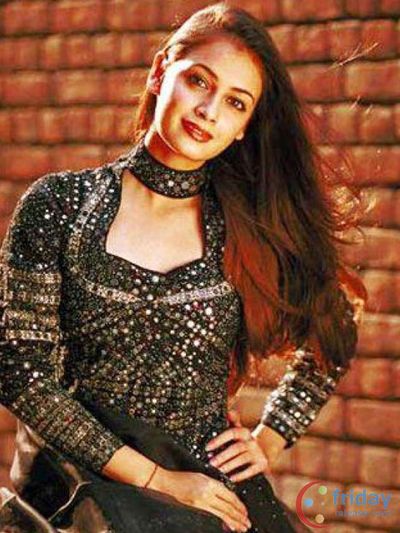 Dia Mirza Photo