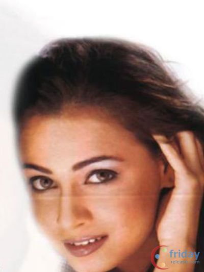 Dia Mirza Photo