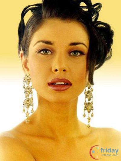 Lisa Ray Photo