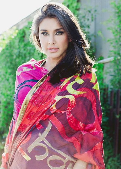 Lisa Ray Photo