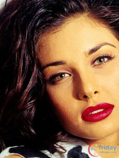 Lisa Ray Photo