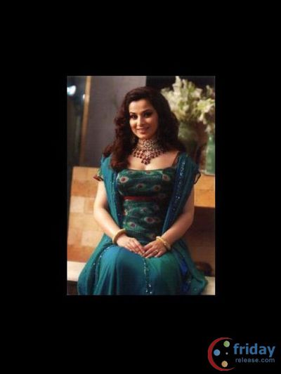 Simone Singh Photo