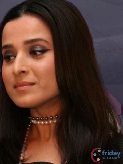 Simone Singh Photo