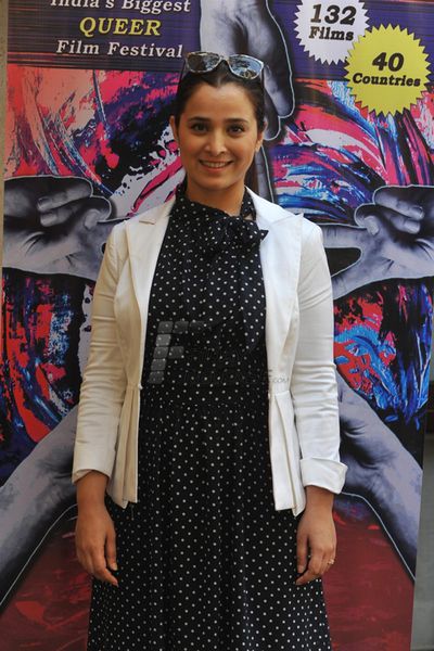 Simone Singh Photo
