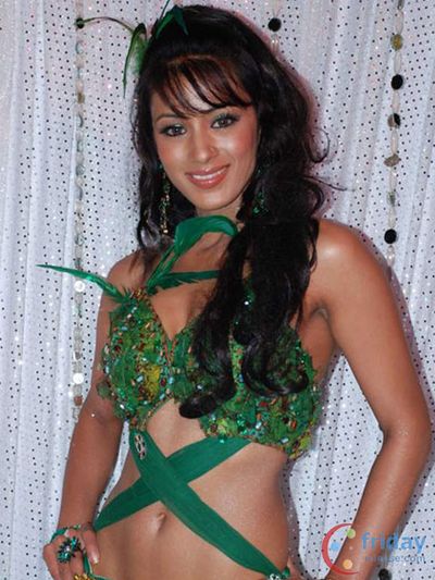 Barkha Bisht Photo