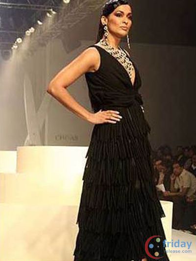 Madhu Sapre Photo