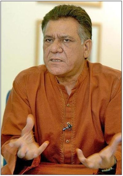 Om Puri Photo