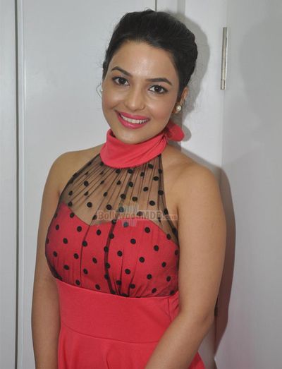 Chitrashi Rawat Photo