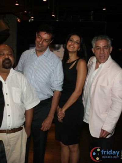 Dalip Tahil Photo