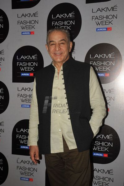 Dalip Tahil Photo