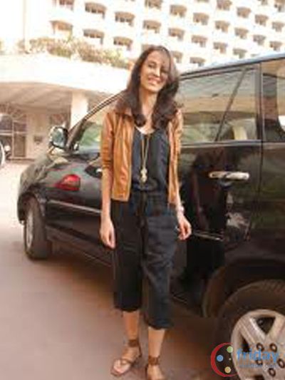 Kriti Malhotra Photo