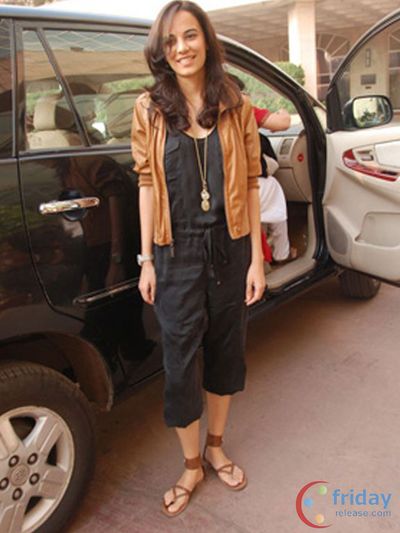 Kriti Malhotra Photo