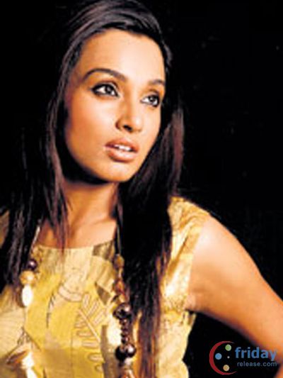 Reshmi Ghosh Photo