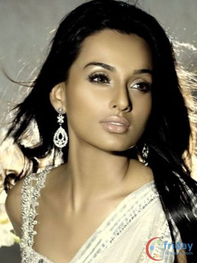 Reshmi Ghosh Photo