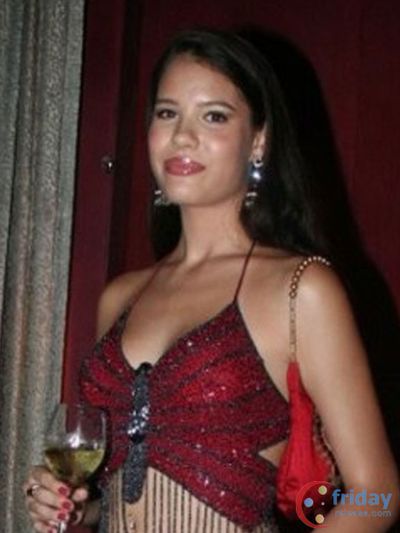 Reshmi Ghosh Photo