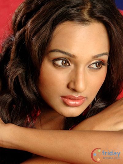 Reshmi Ghosh Photo