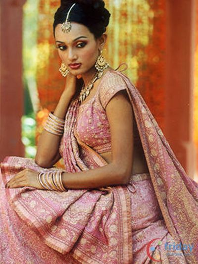 Reshmi Ghosh Photo