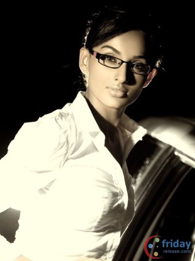 Reshmi Ghosh Photo