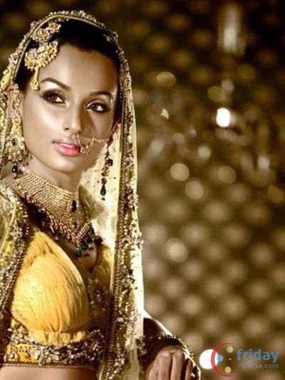 Reshmi Ghosh Photo