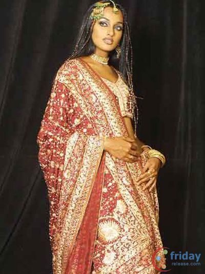 Reshmi Ghosh Photo