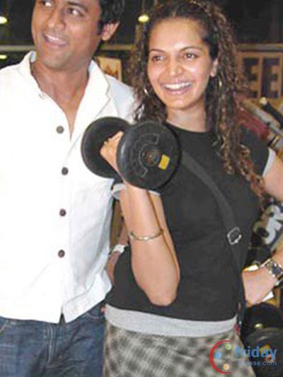 Shweta Kawaatra Photo