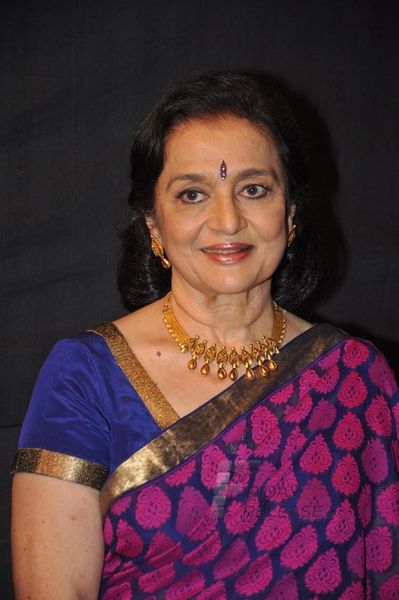 Asha Parekh Photo