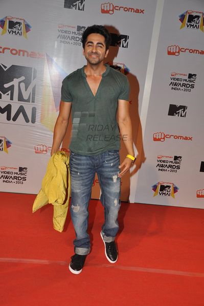 Ayushman Khurana Photo