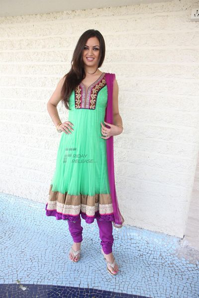 Maryam Zakaria Photo