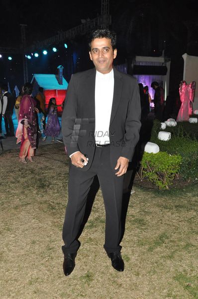 Ravi Kishan Photo