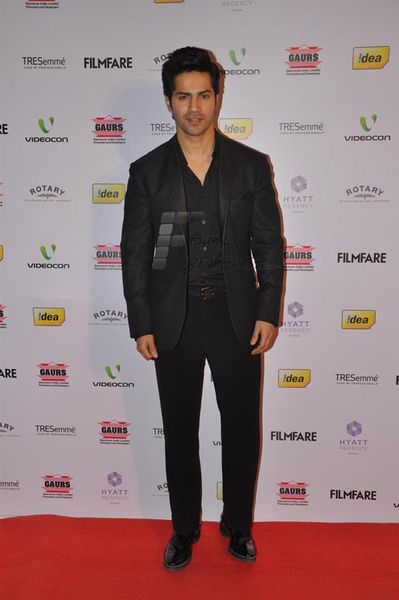 Varun Dhawan Photo