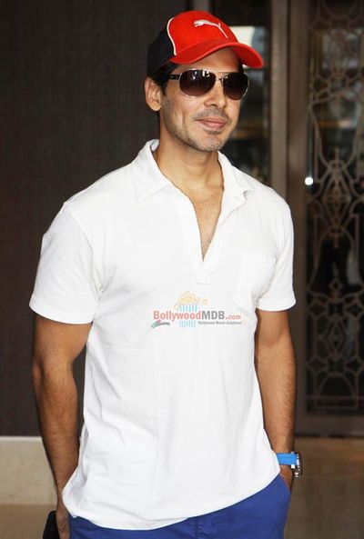 Dino Morea Photo