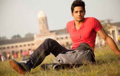 Siddharth Malhotra Photo