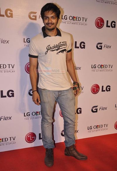 Ali Fazal Photo