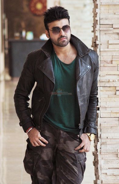 Arya Babbar Photo
