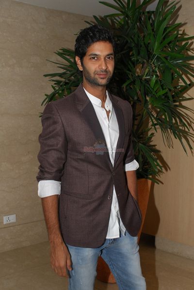 Purab Kohli Photo