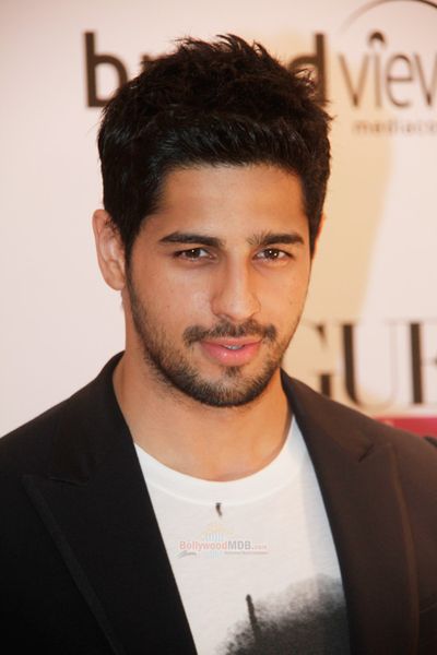 Siddharth Malhotra Photo