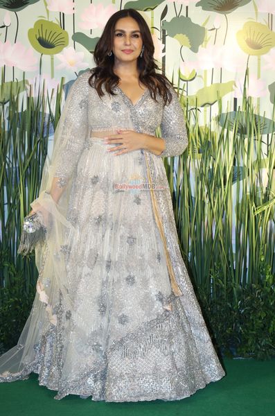 Huma Qureshi Photo