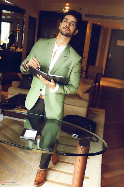 Shakti Arora Photo