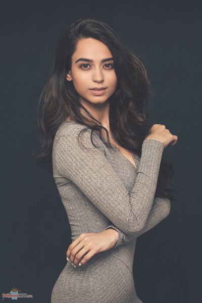 Soundarya Sharma Photo