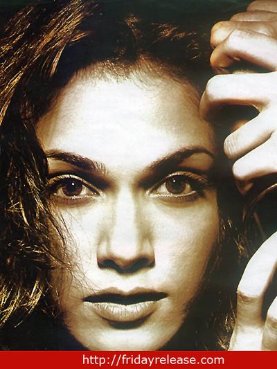 Isha Koppikar Photo